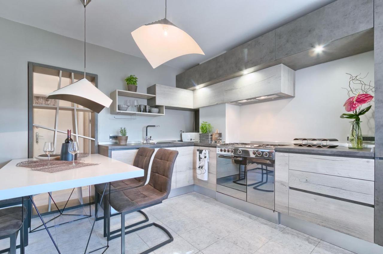 Modern Oasis Apartment PUY Eksteriør bilde